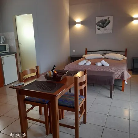 Stefanosplace Sea View Ξενοδοχείο με διαμερίσματα 3*
